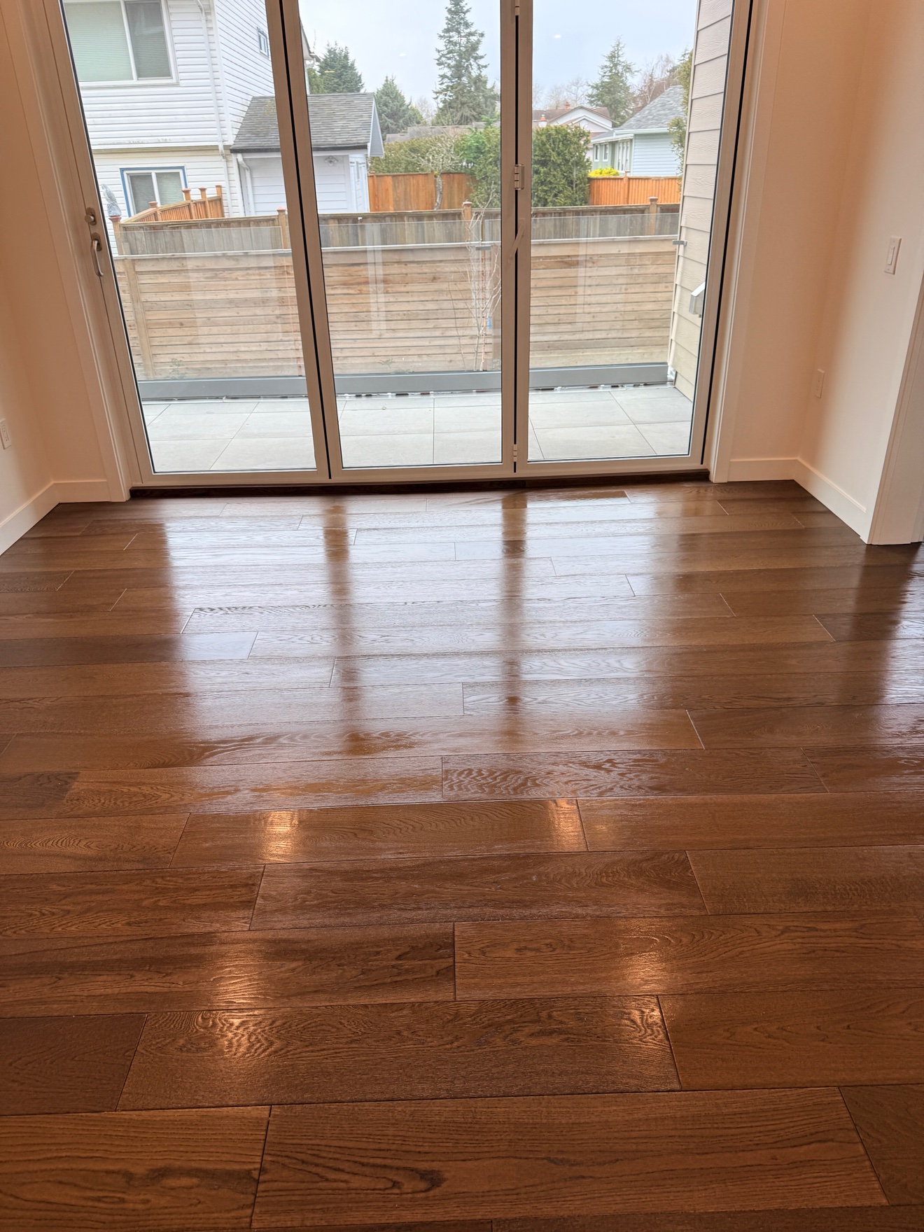 Shiny wood floor after a clean